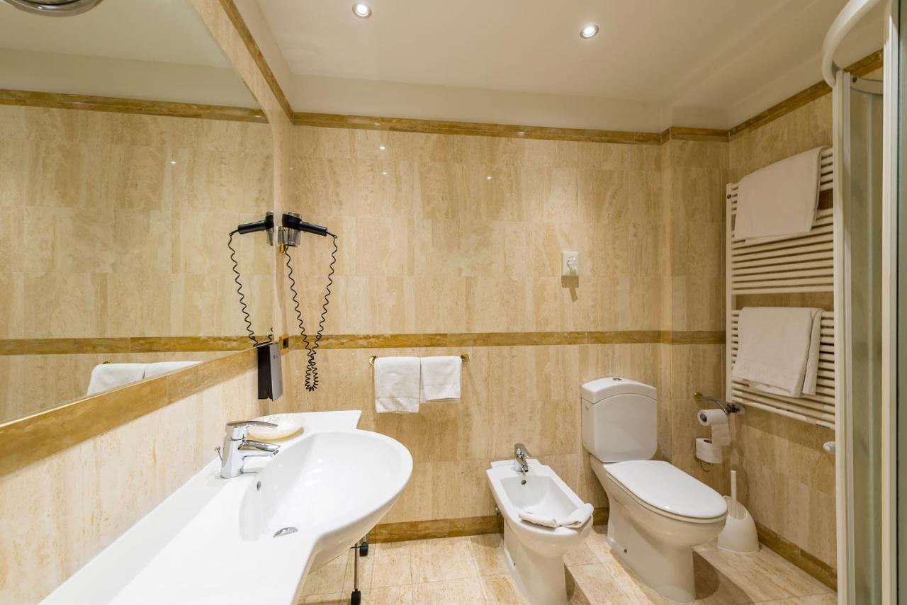 Hotel 4 Stagioni Sensus Spa Bardolino Exterior photo